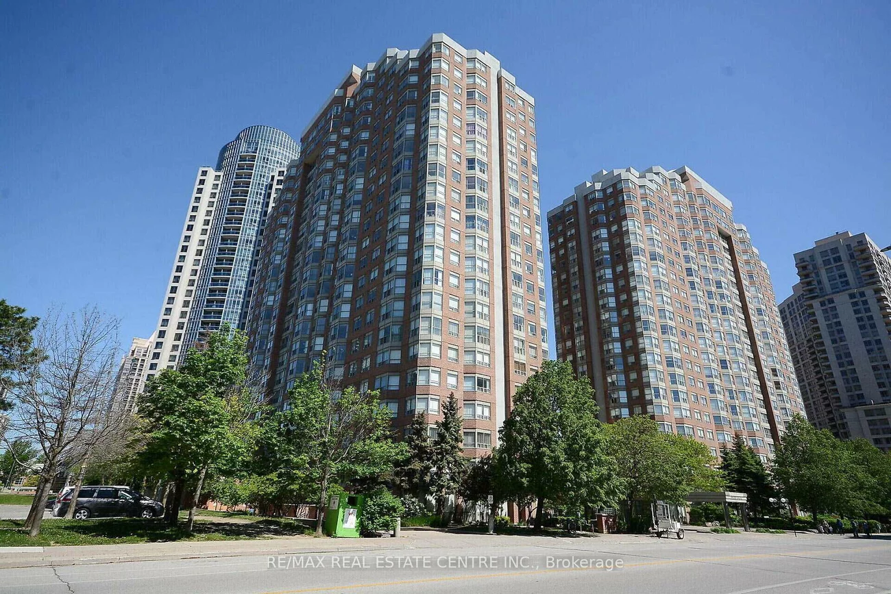 335, Webb, City Centre, Mississauga