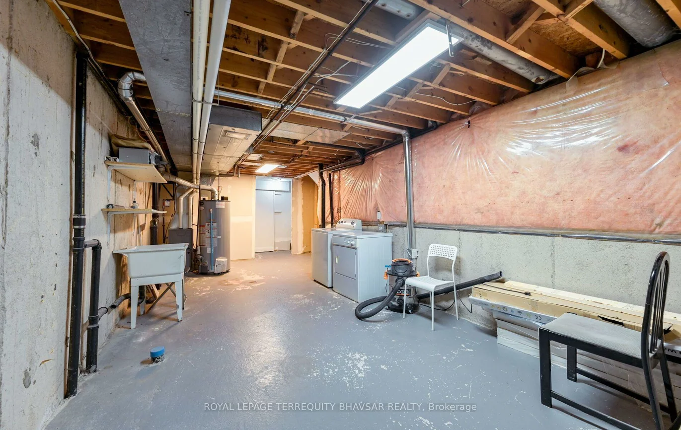 5020, Delaware, Hurontario, Mississauga