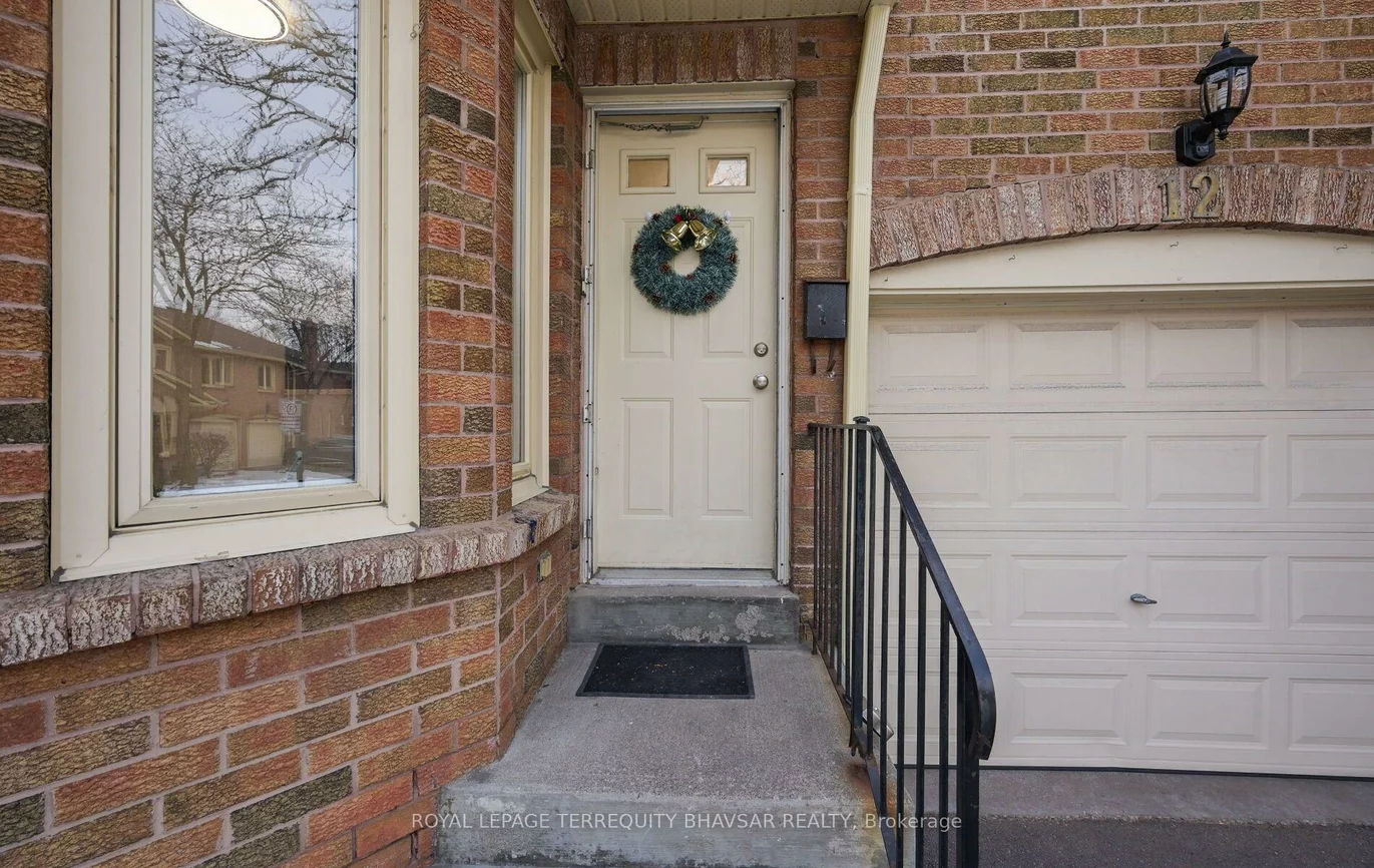 5020, Delaware, Hurontario, Mississauga