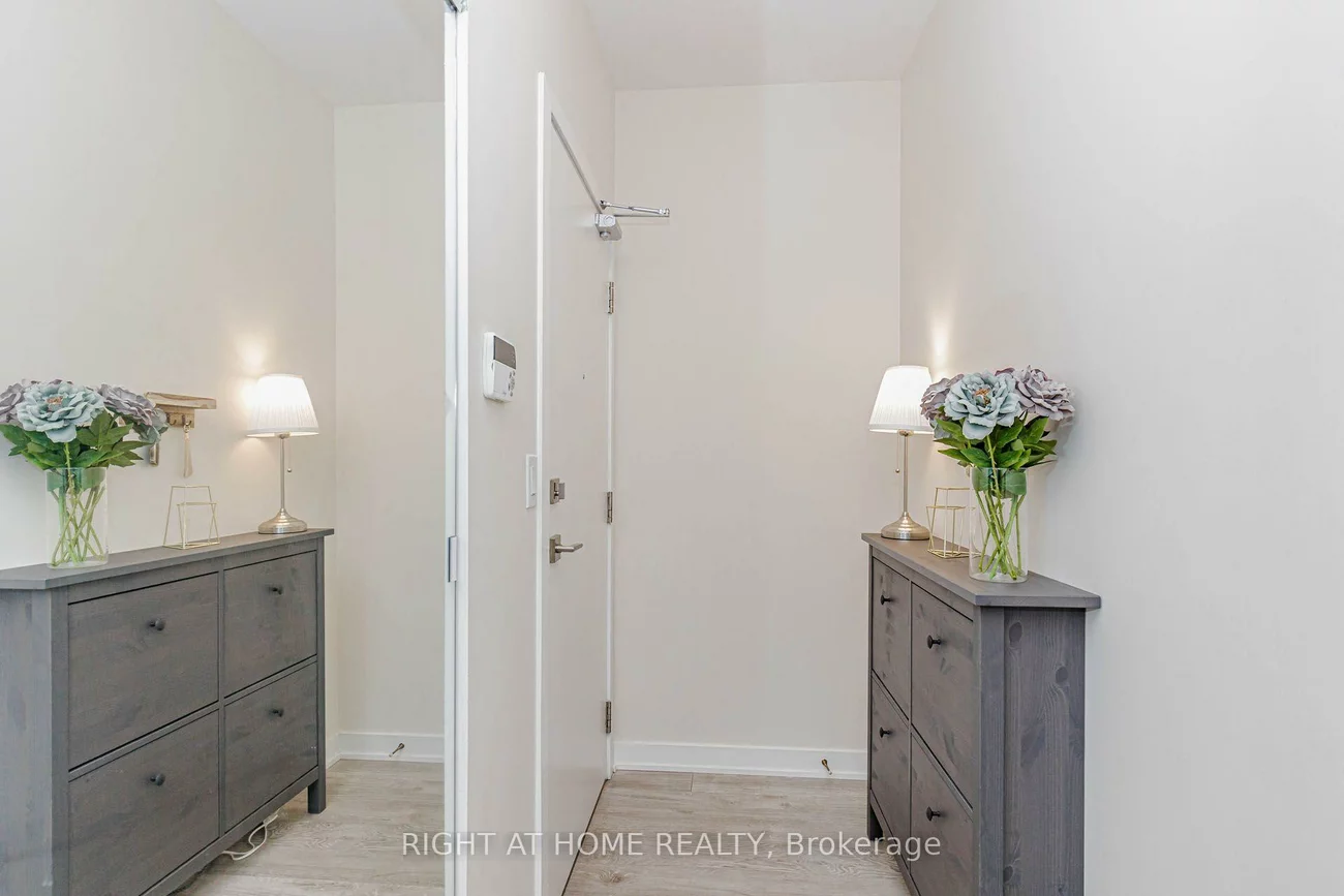 4633, Glen Erin, Central Erin Mills, Mississauga