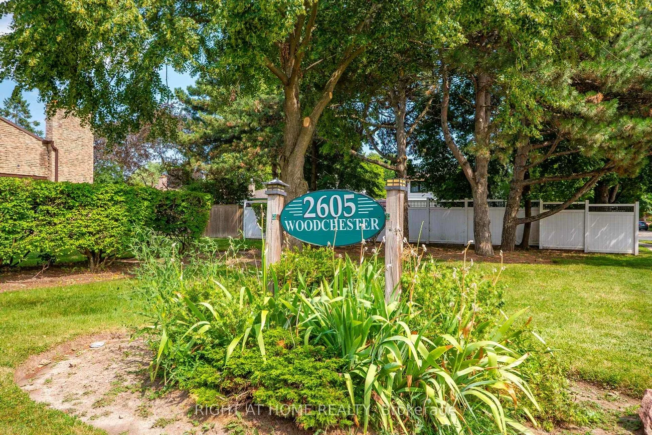 2605, Woodchester, Sheridan, Mississauga