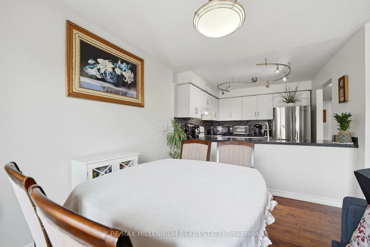 115, Bristol, Hurontario, Mississauga