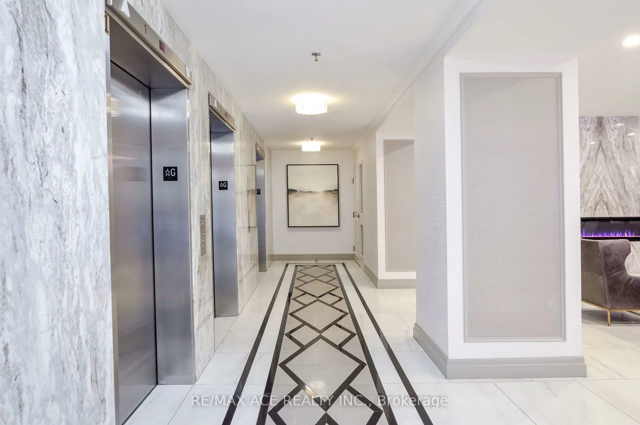 75, King, Cooksville, Mississauga