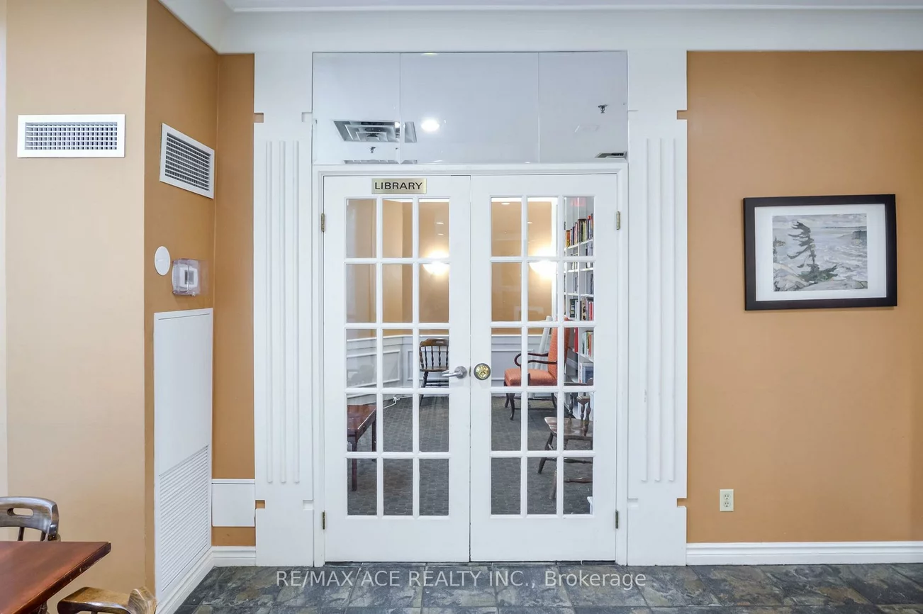 75, King, Cooksville, Mississauga