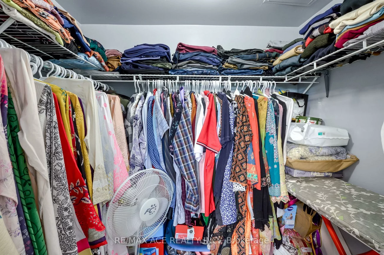 75, King, Cooksville, Mississauga