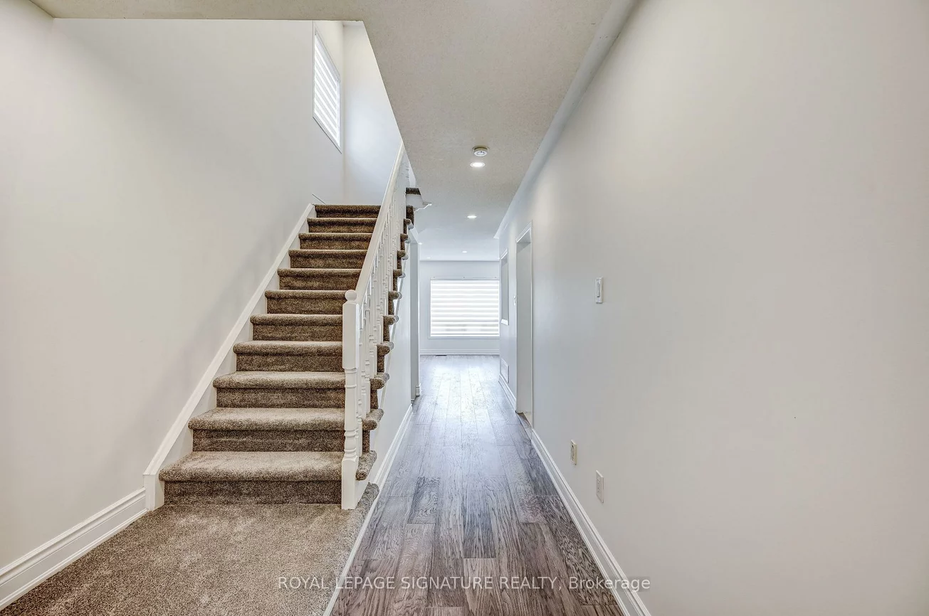 7360, Zinnia, Meadowvale Village, Mississauga