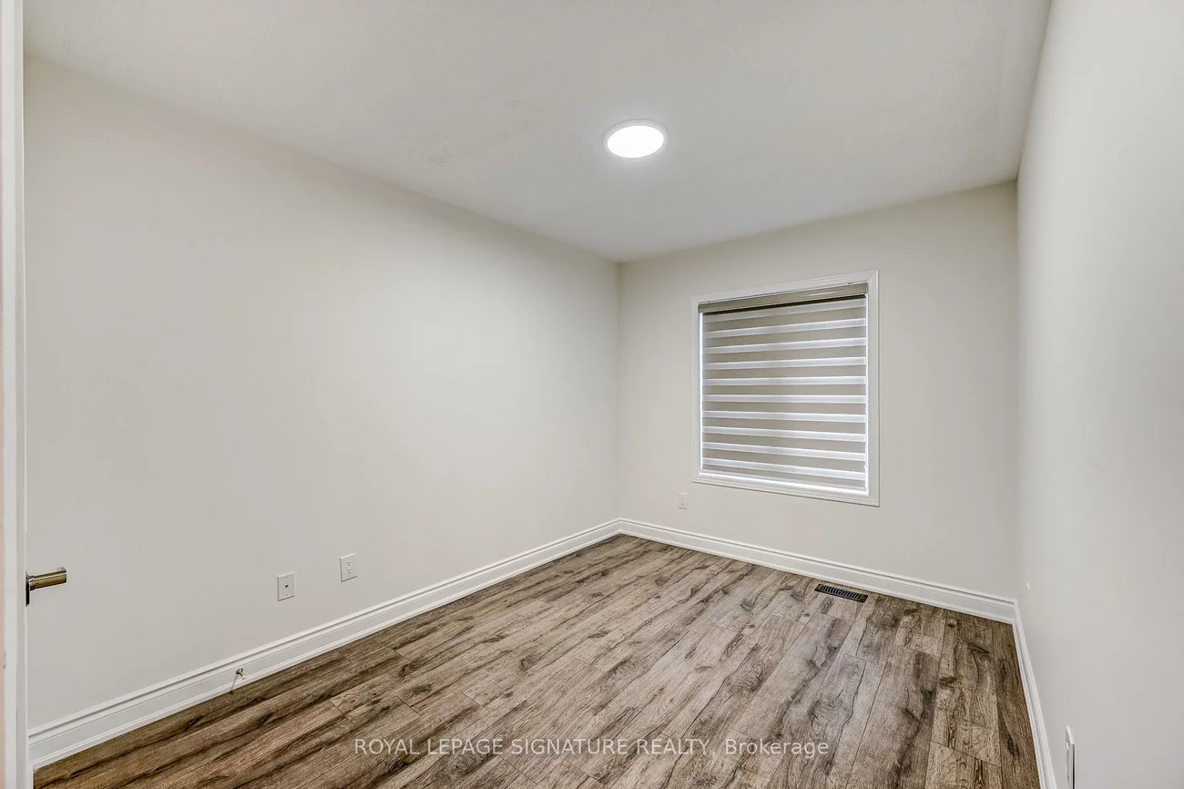 7360, Zinnia, Meadowvale Village, Mississauga