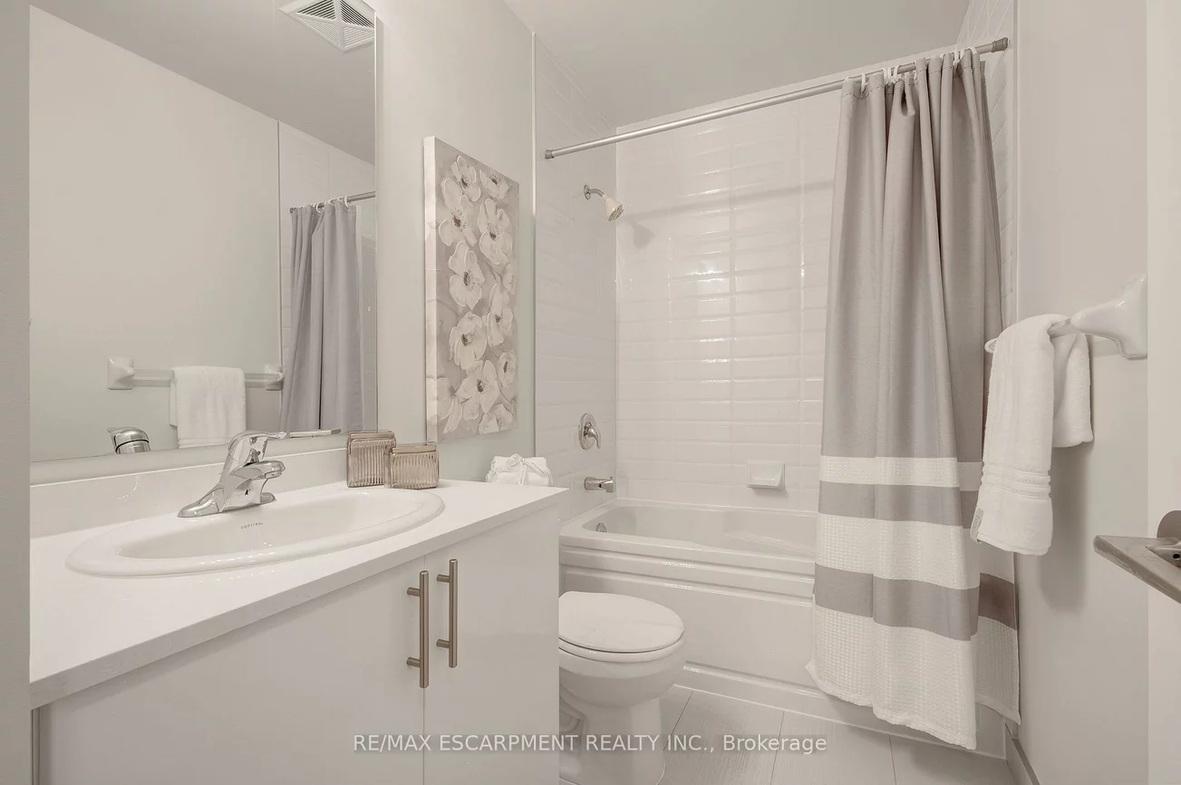 349, Rathburn, Creditview, Mississauga