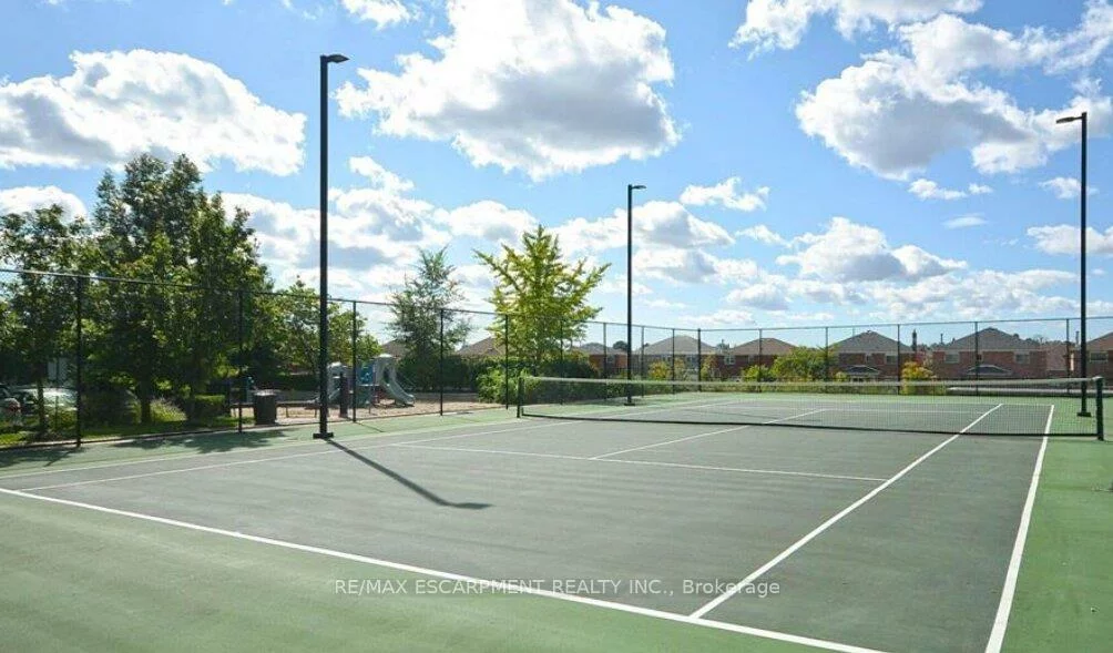 349, Rathburn, Creditview, Mississauga