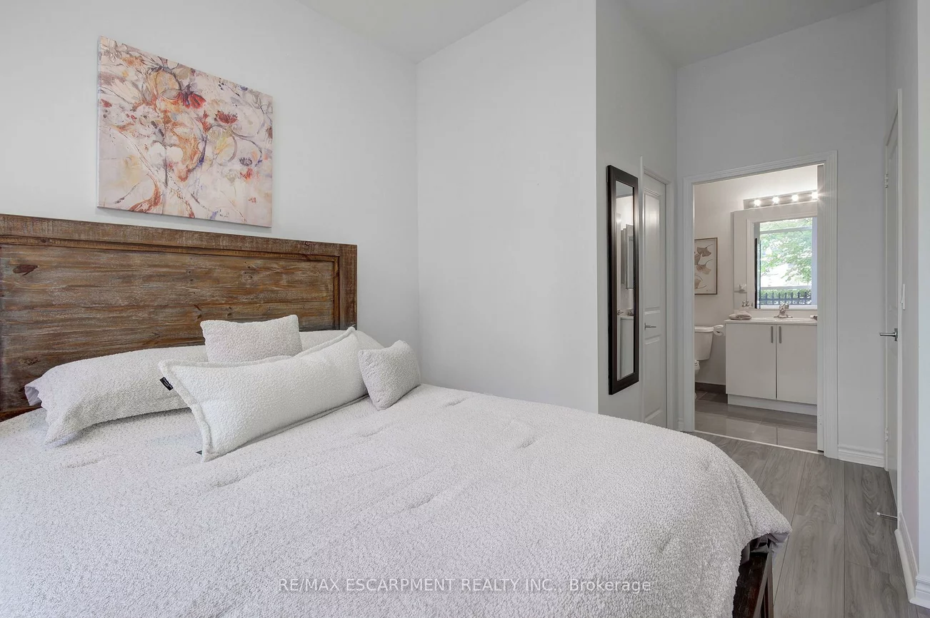 349, Rathburn, Creditview, Mississauga