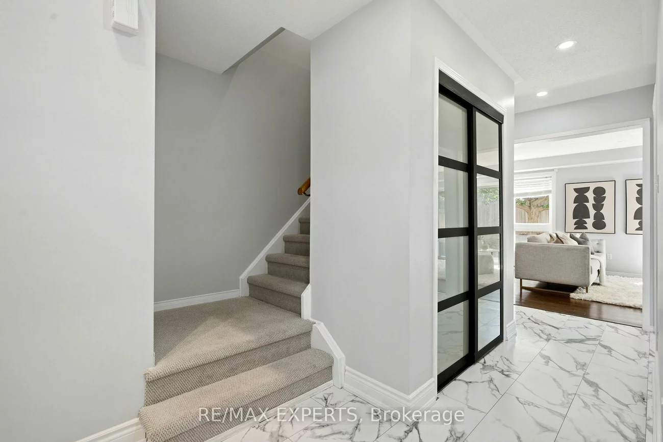 5910, Greensboro, Central Erin Mills, Mississauga