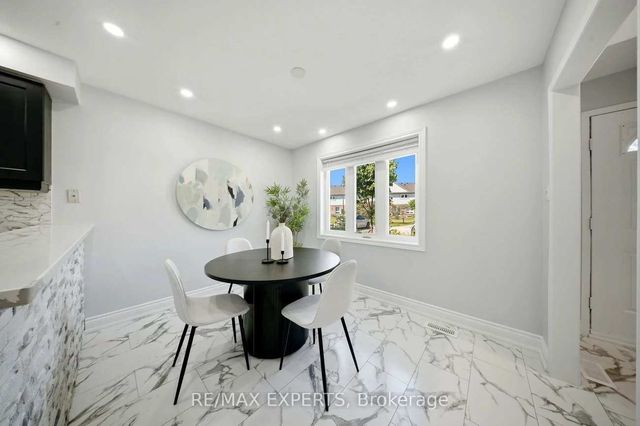 5910, Greensboro, Central Erin Mills, Mississauga