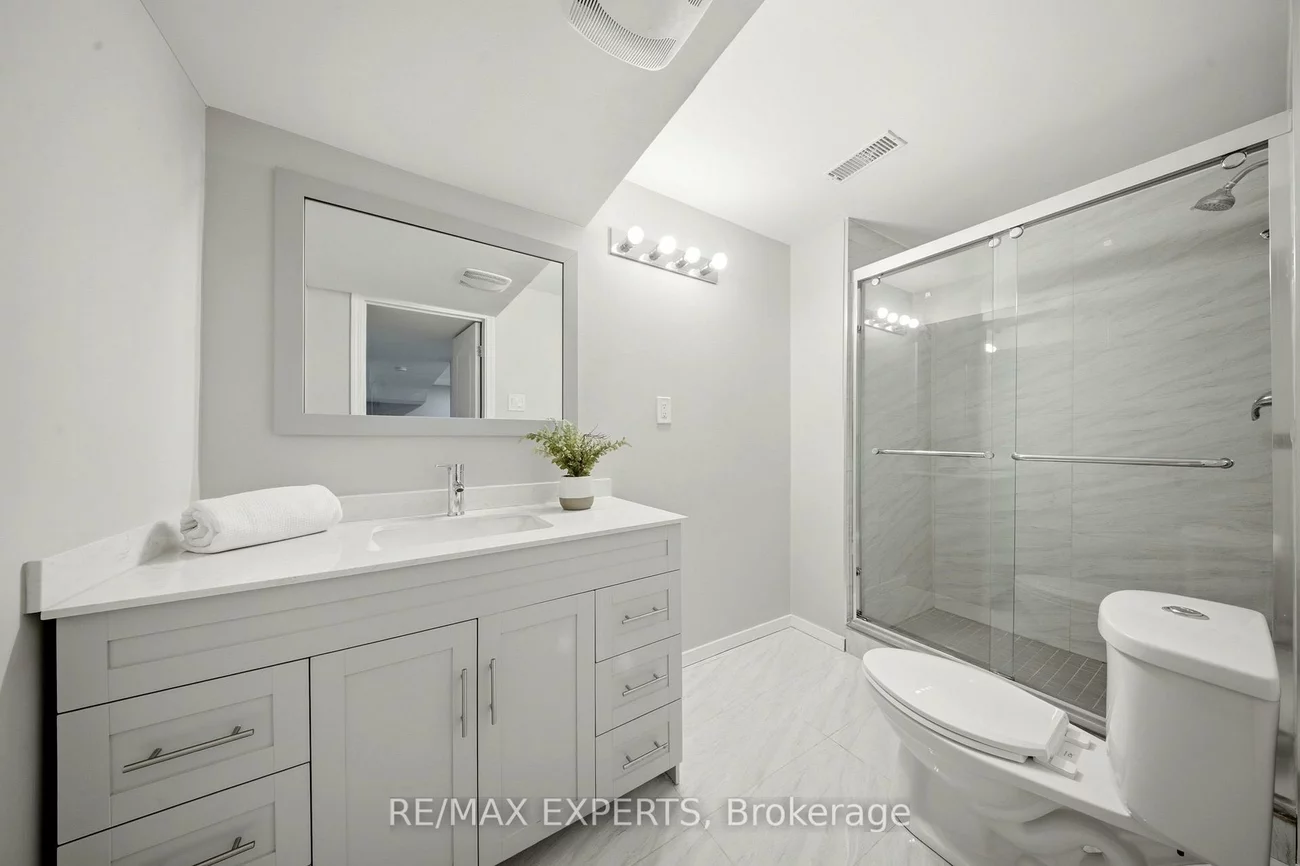 5910, Greensboro, Central Erin Mills, Mississauga