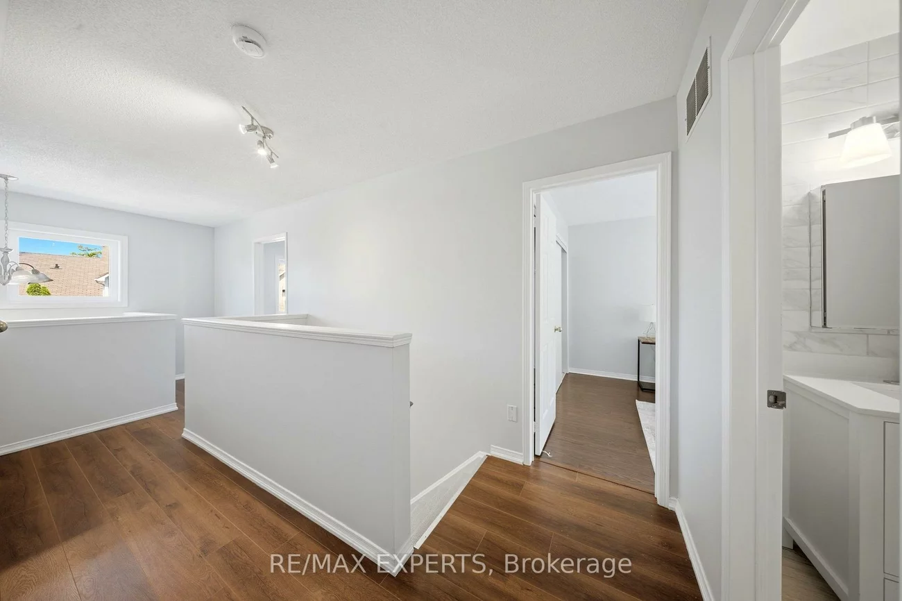 5910, Greensboro, Central Erin Mills, Mississauga