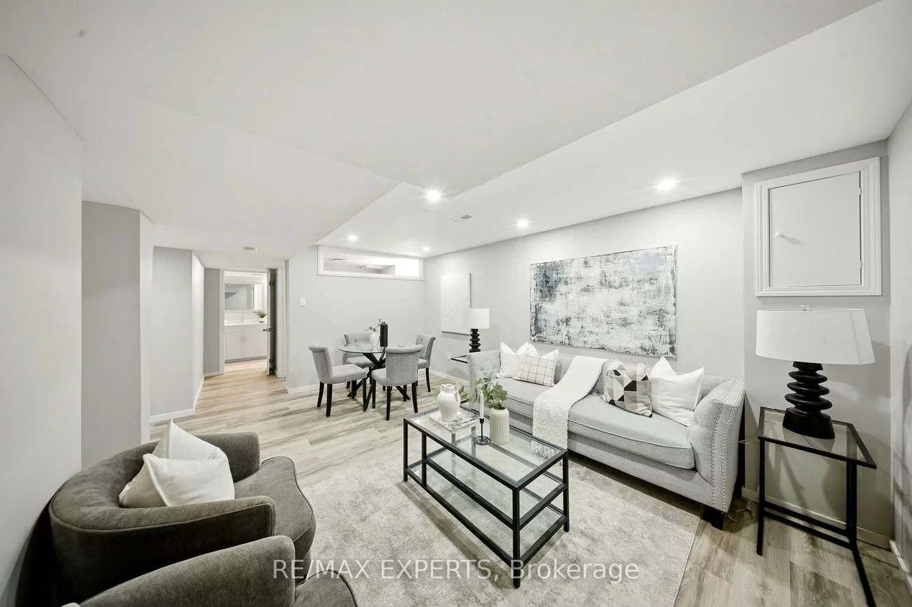 5910, Greensboro, Central Erin Mills, Mississauga