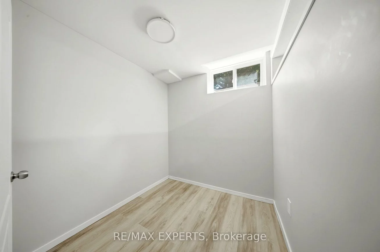 5910, Greensboro, Central Erin Mills, Mississauga