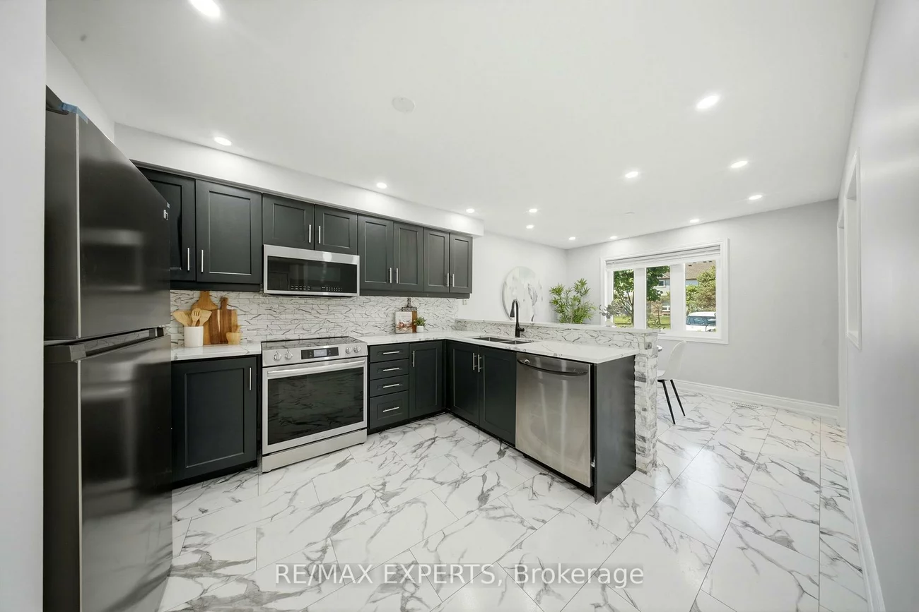 5910, Greensboro, Central Erin Mills, Mississauga