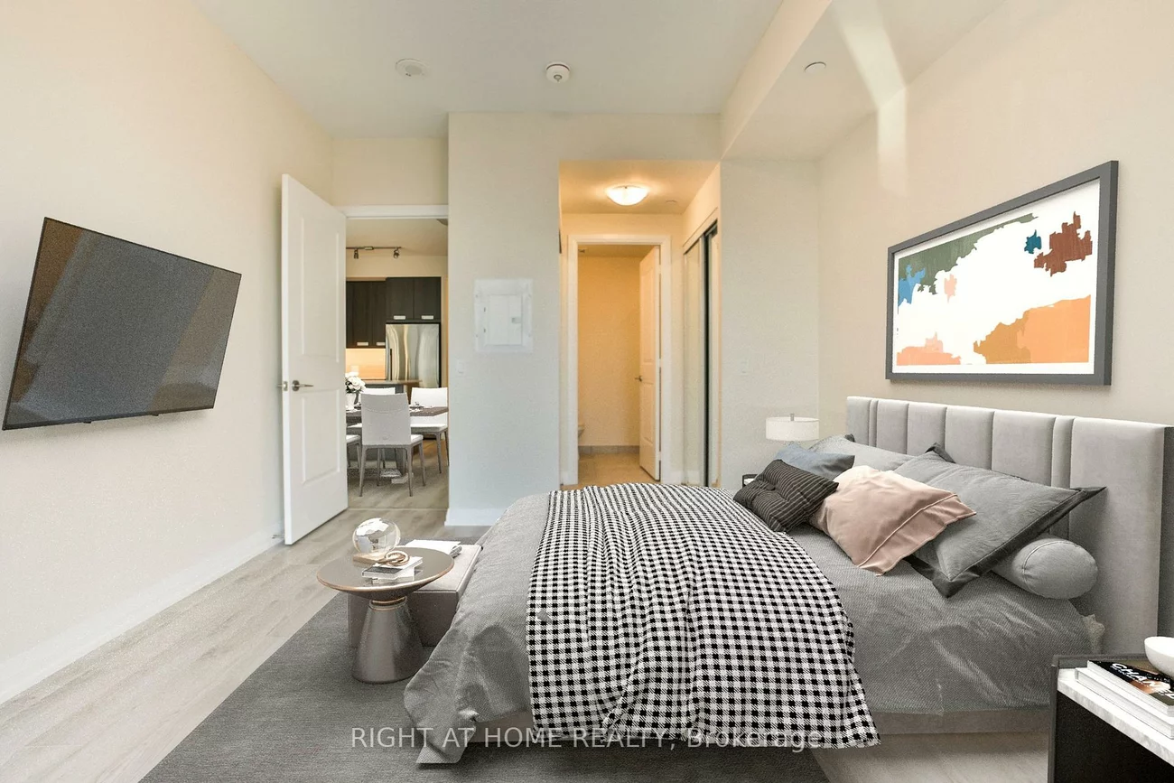 35, WATERGARDEN, Hurontario, Mississauga