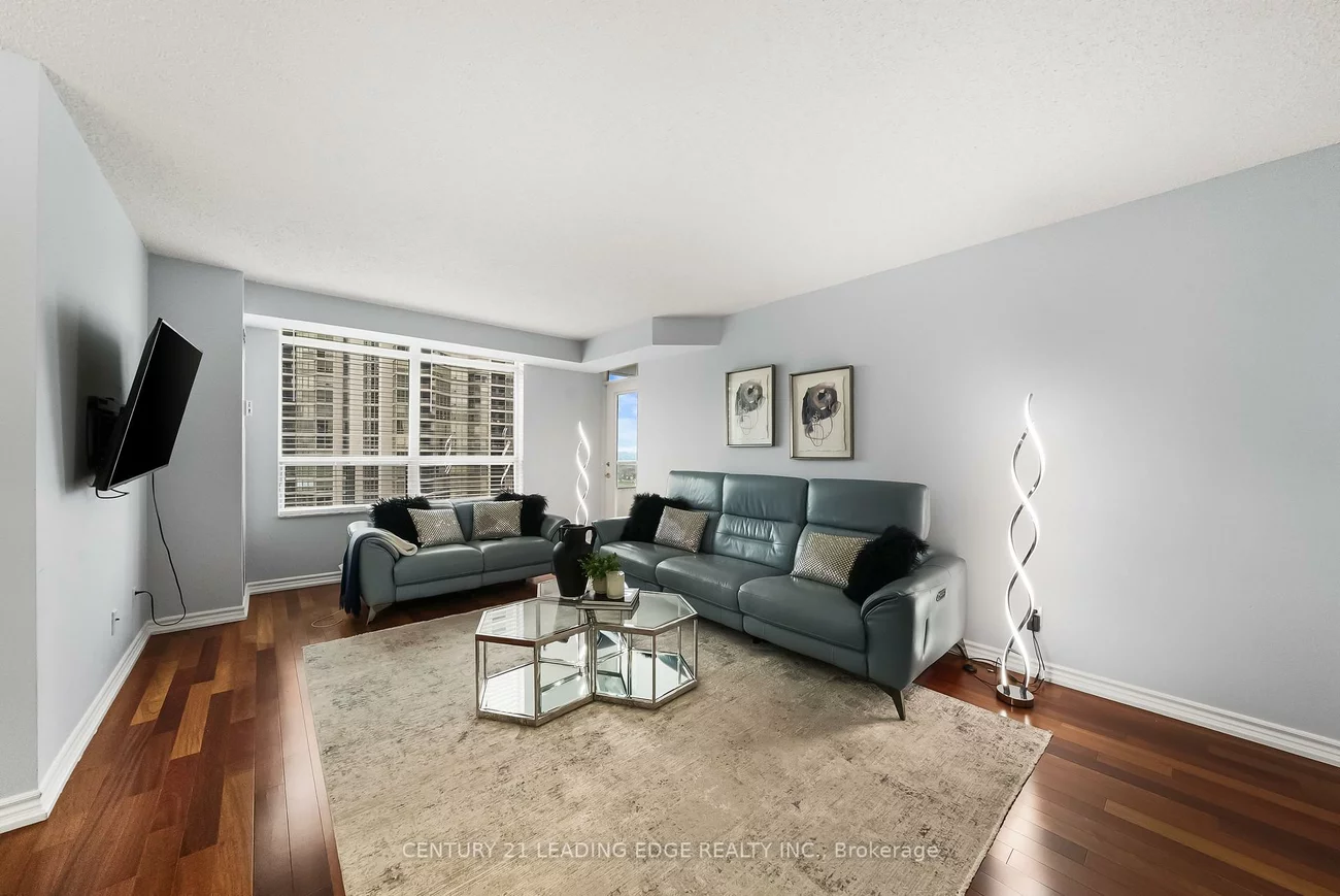 35, Kingsbridge Garden, Hurontario, Mississauga