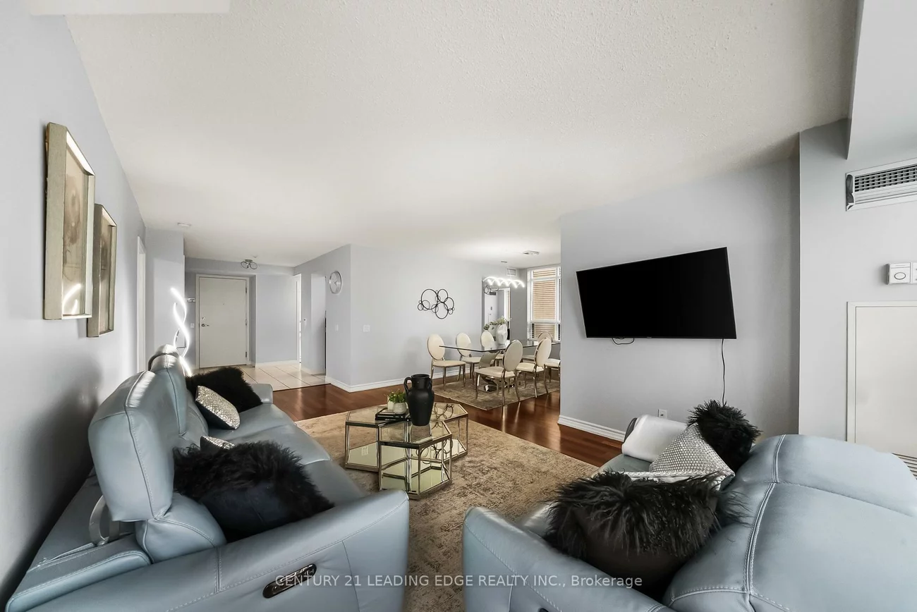 35, Kingsbridge Garden, Hurontario, Mississauga