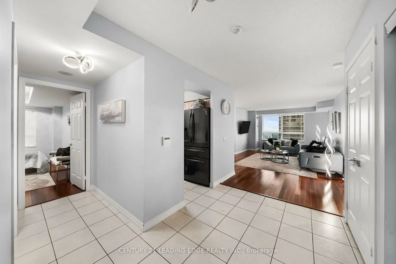 35, Kingsbridge Garden, Hurontario, Mississauga