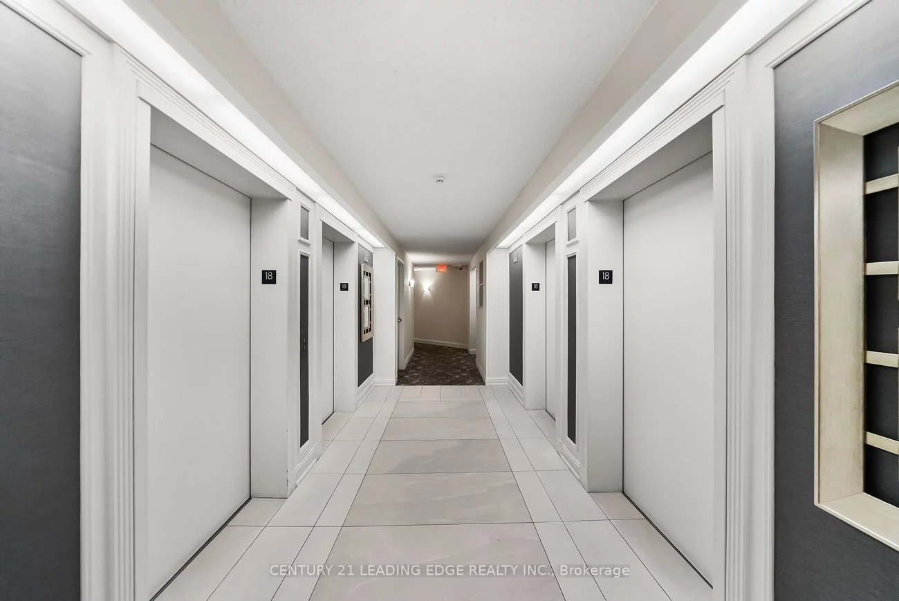 35, Kingsbridge Garden, Hurontario, Mississauga
