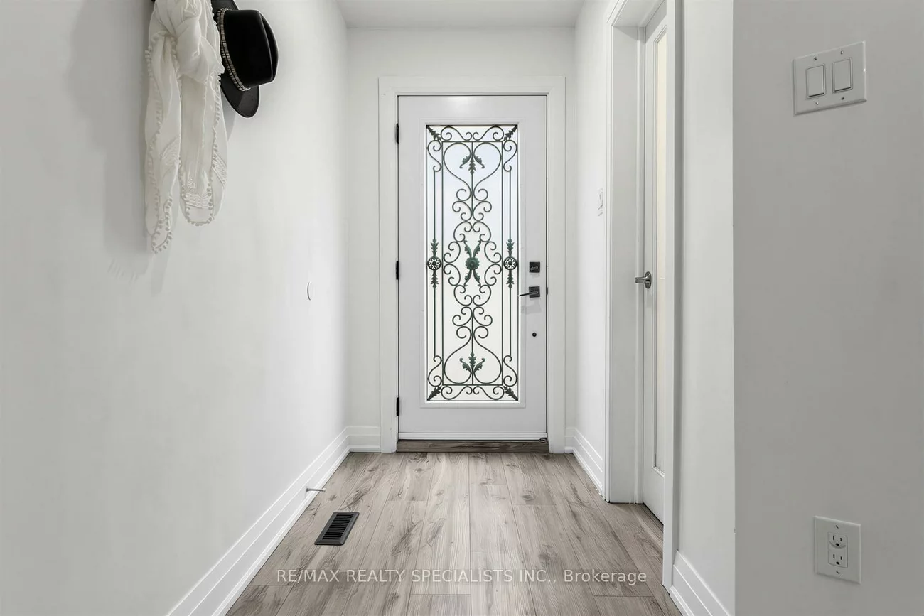 405, Hyacinthe, Mississauga Valleys, Mississauga