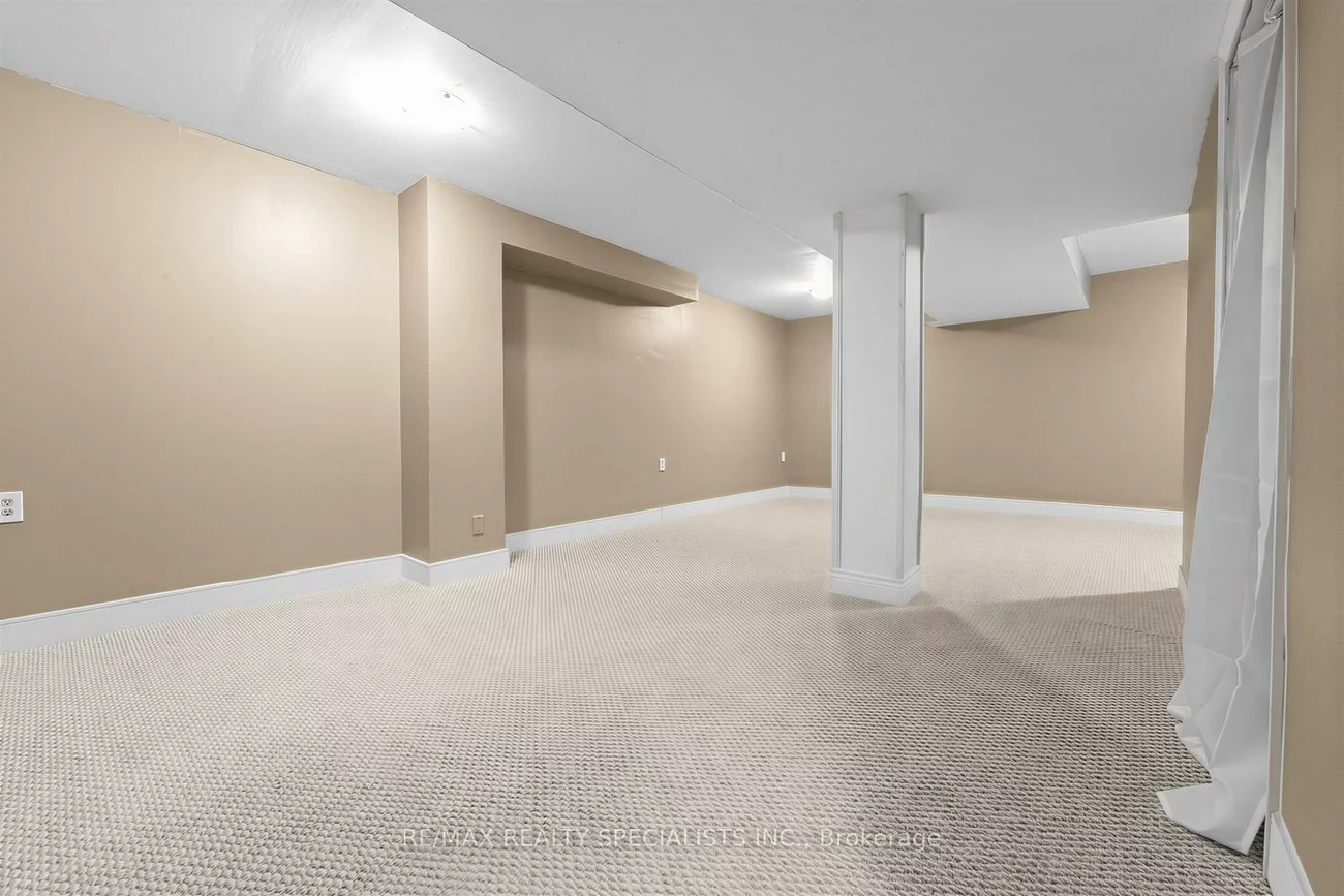 405, Hyacinthe, Mississauga Valleys, Mississauga