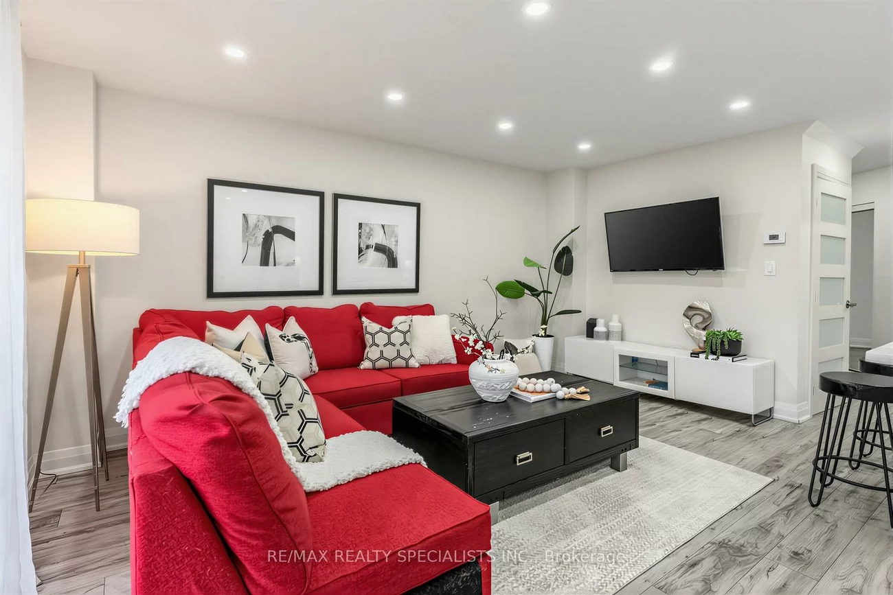 405, Hyacinthe, Mississauga Valleys, Mississauga