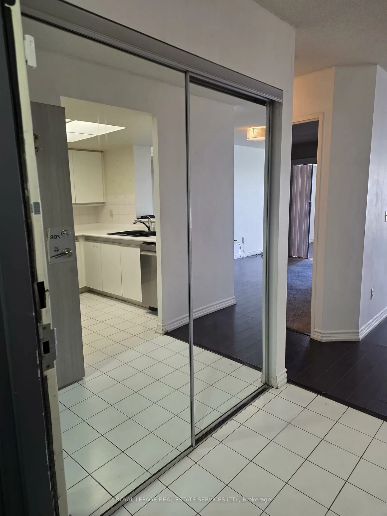 335, Webb, City Centre, Mississauga