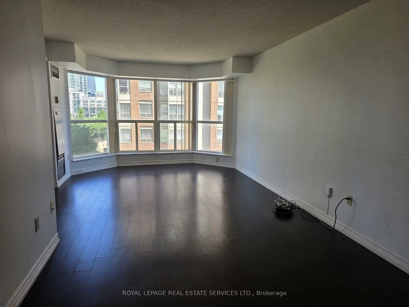 335, Webb, City Centre, Mississauga