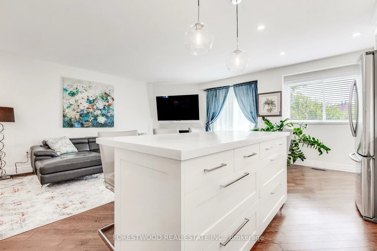 485, Meadows, Rathwood, Mississauga