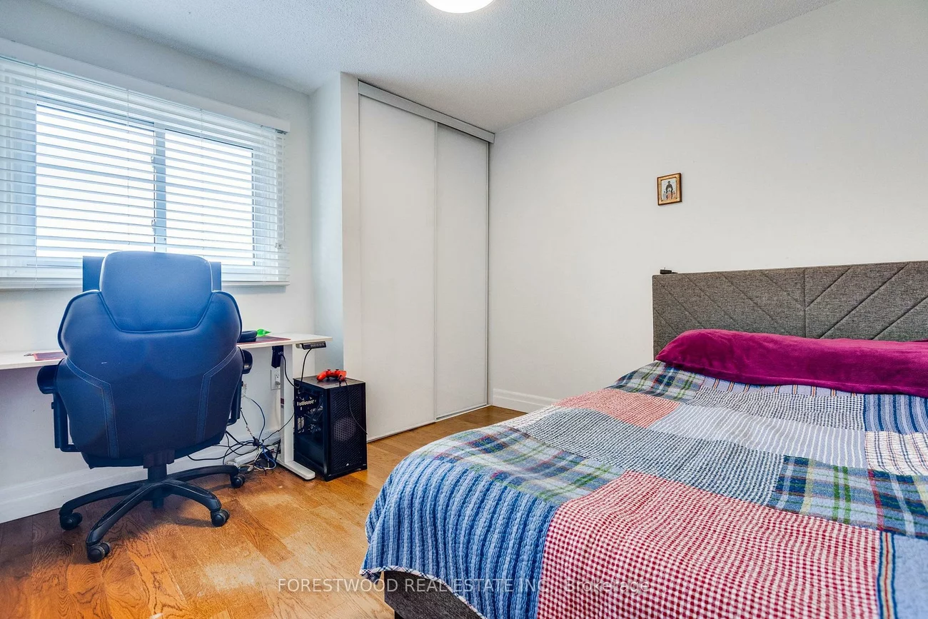 485, Meadows, Rathwood, Mississauga