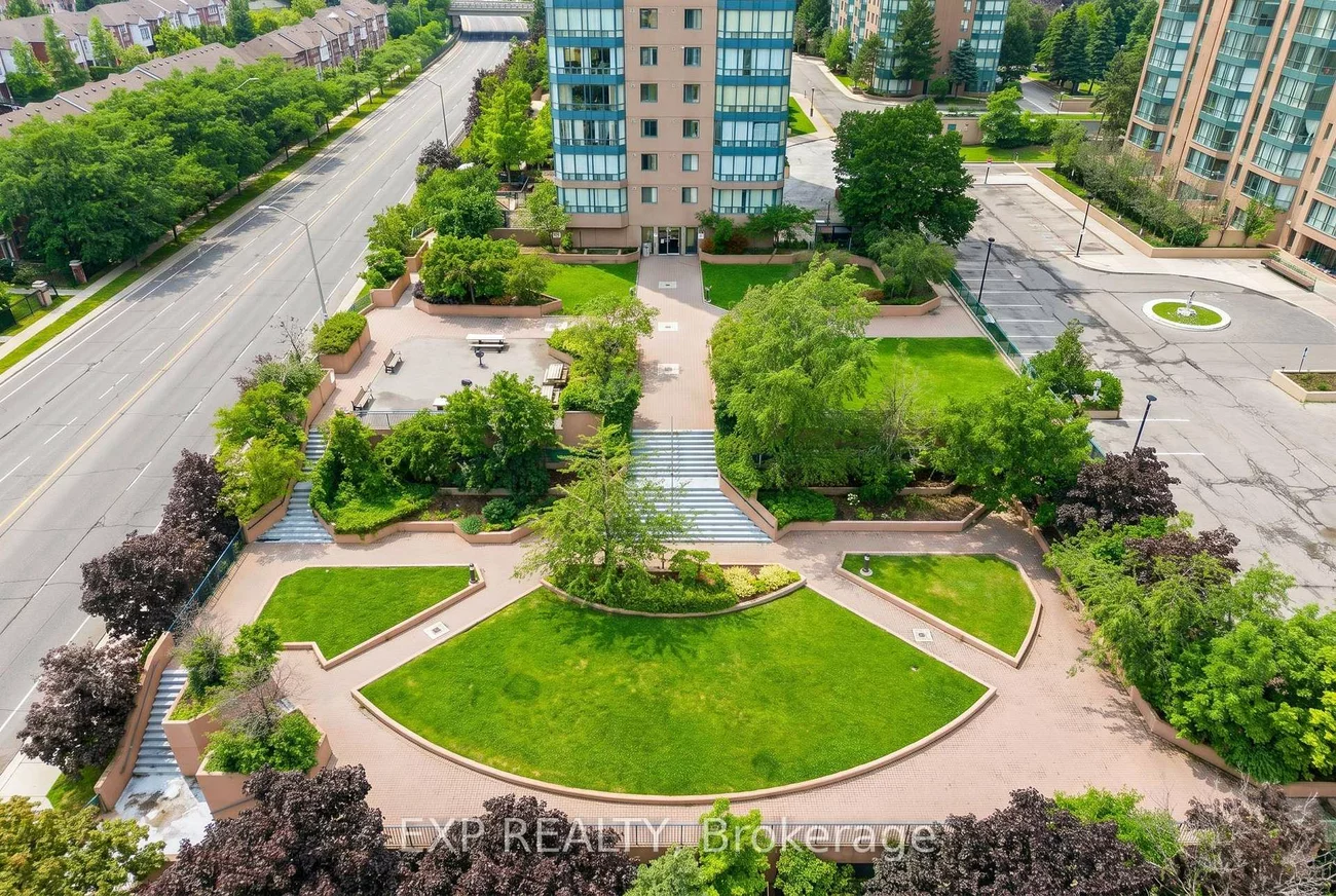 155, Hillcrest, Cooksville, Mississauga