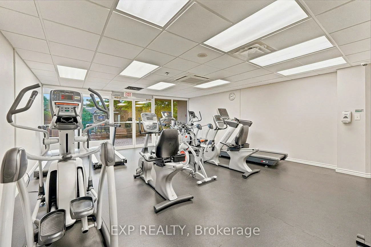 155, Hillcrest, Cooksville, Mississauga
