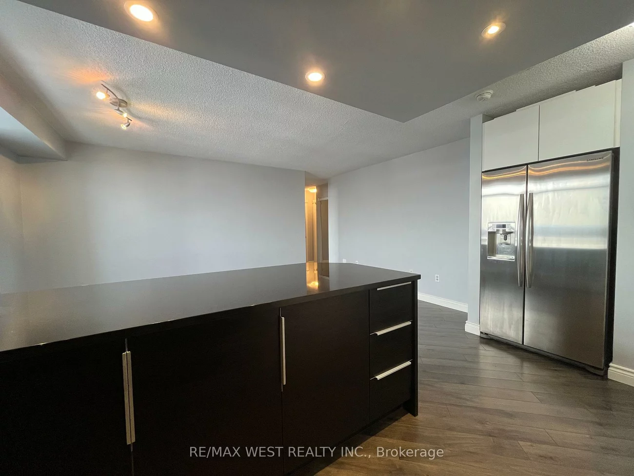 300, Webb, City Centre, Mississauga