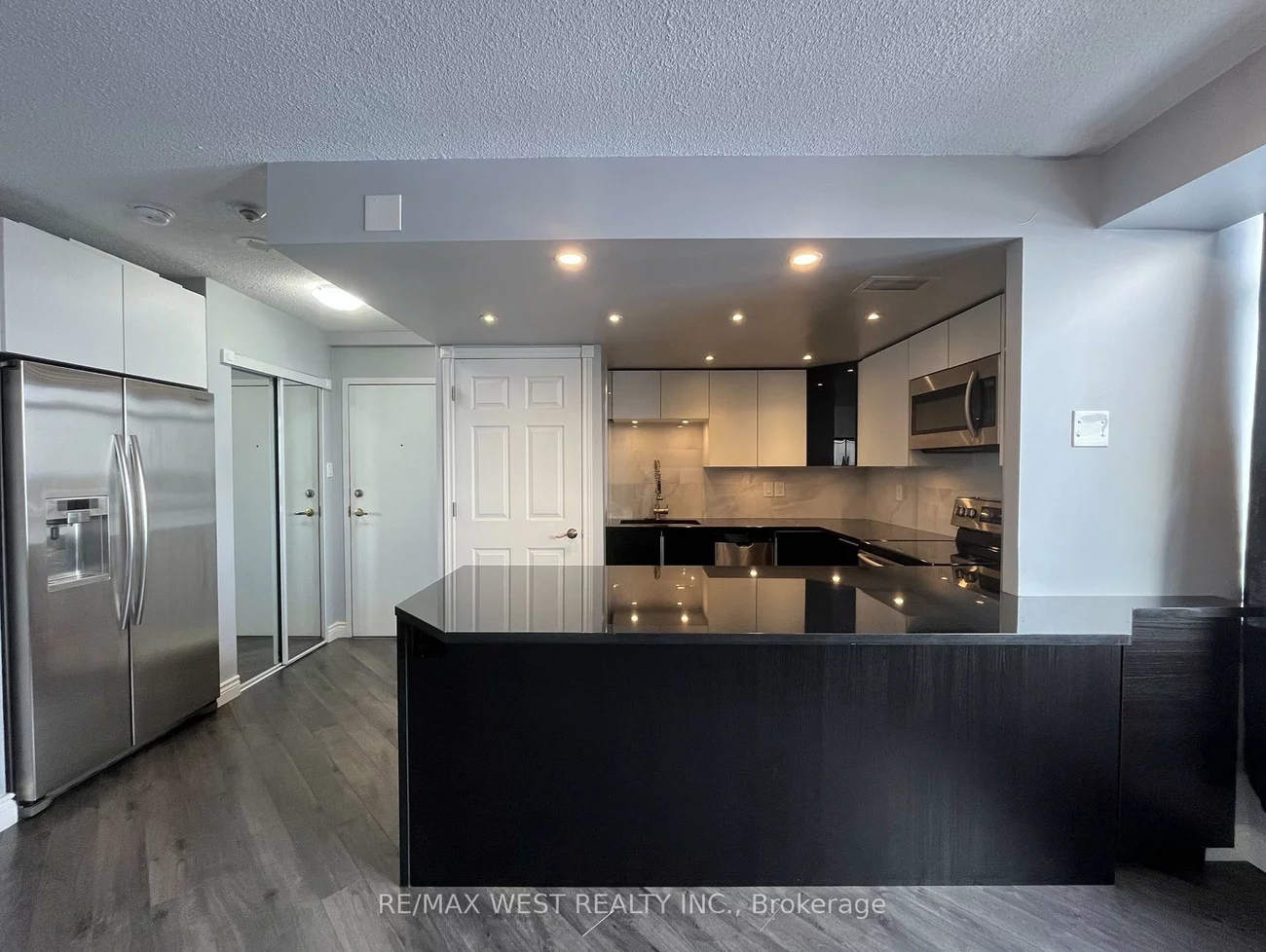 300, Webb, City Centre, Mississauga