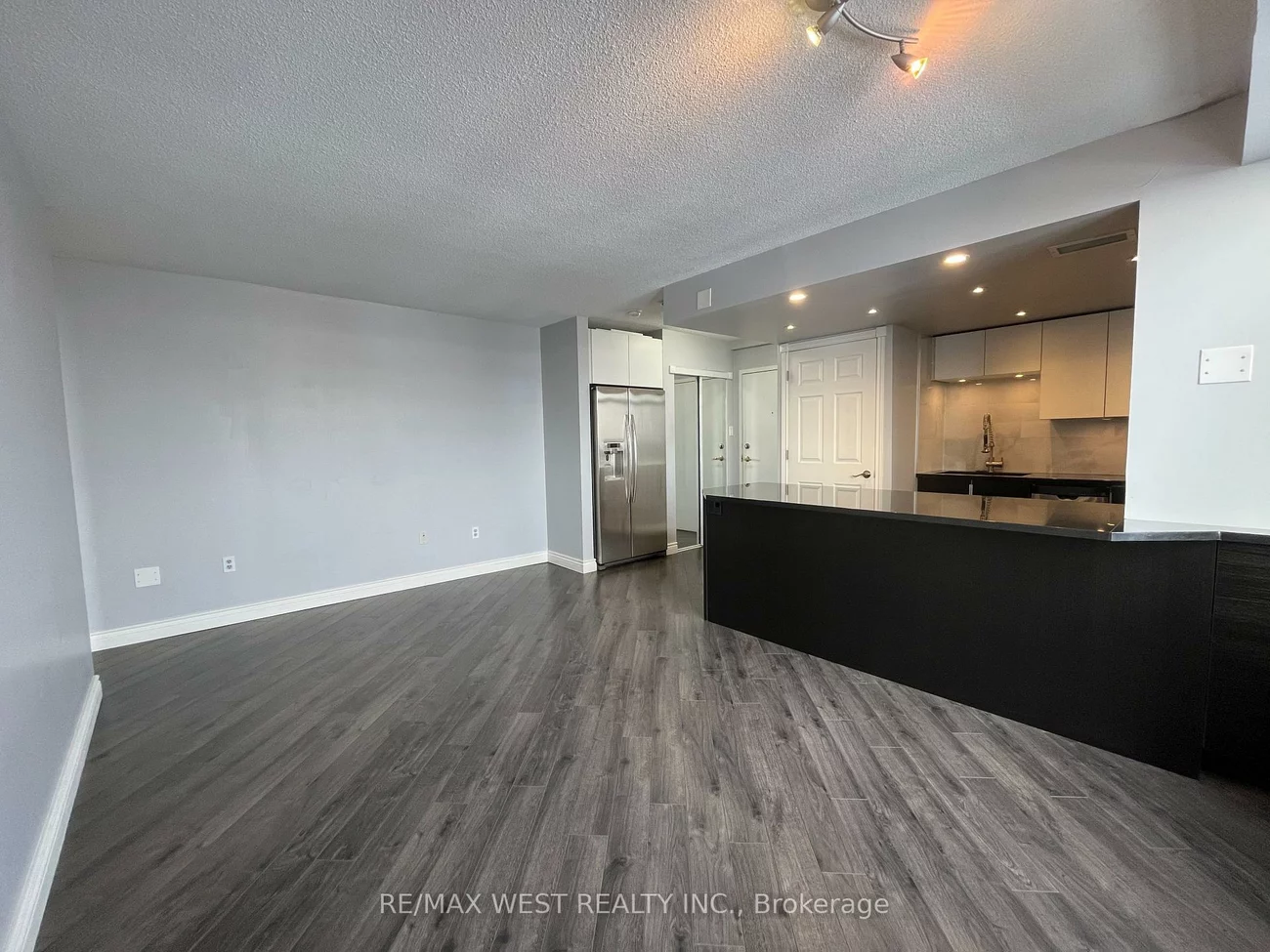 300, Webb, City Centre, Mississauga