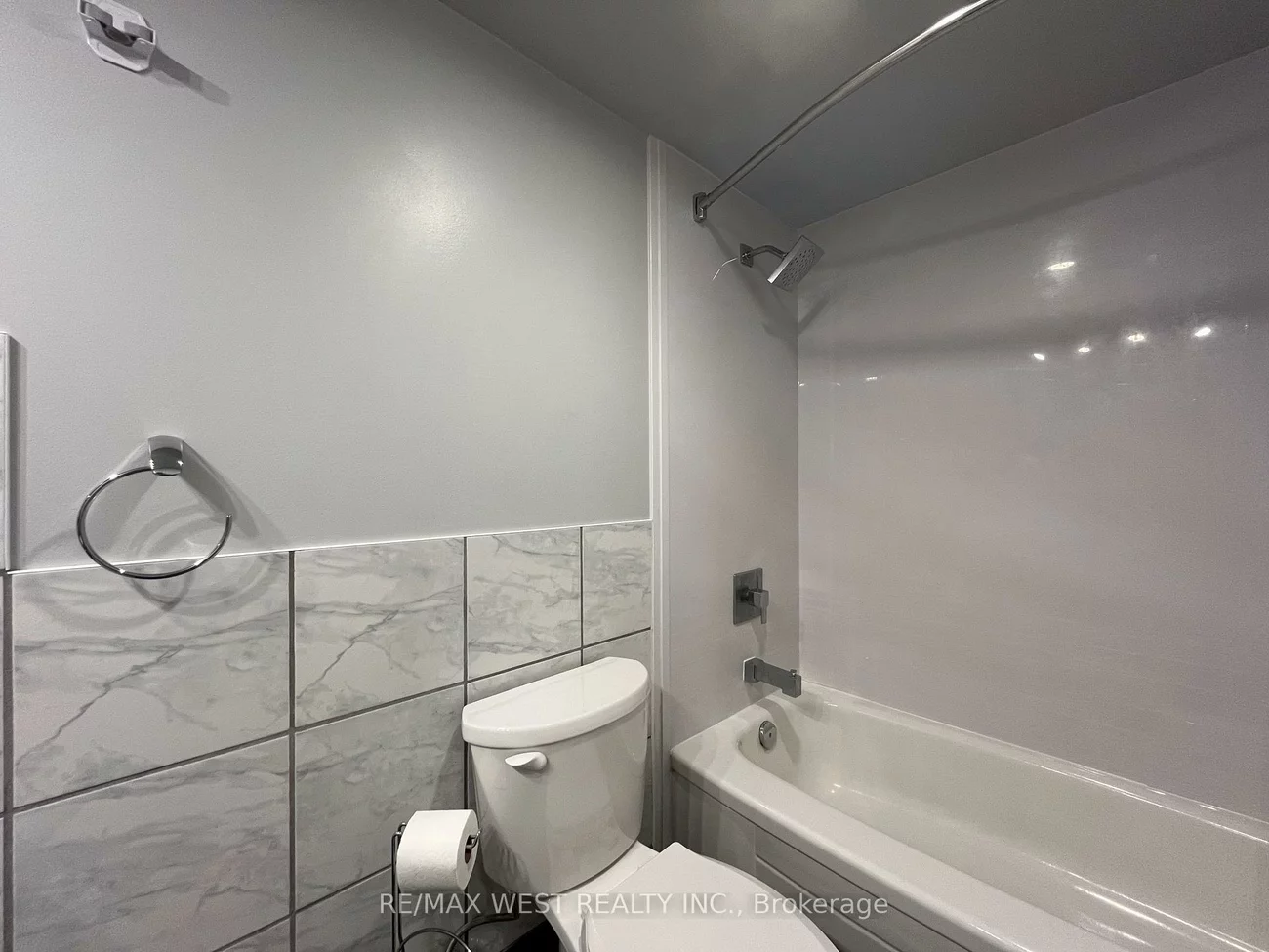 300, Webb, City Centre, Mississauga