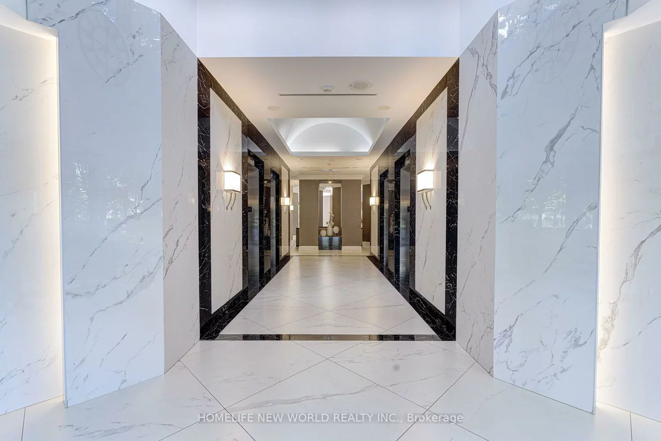 45, Kingsbridge Garden, Hurontario, Mississauga