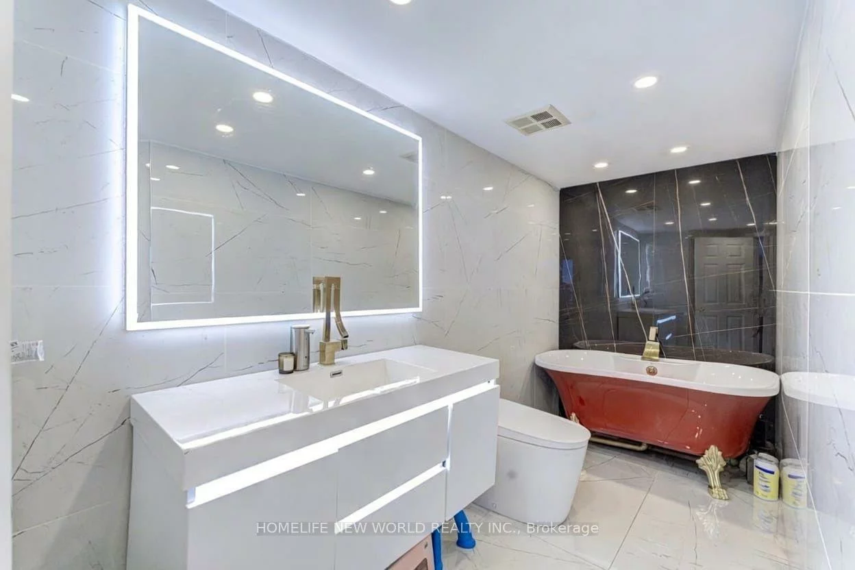 45, Kingsbridge Garden, Hurontario, Mississauga