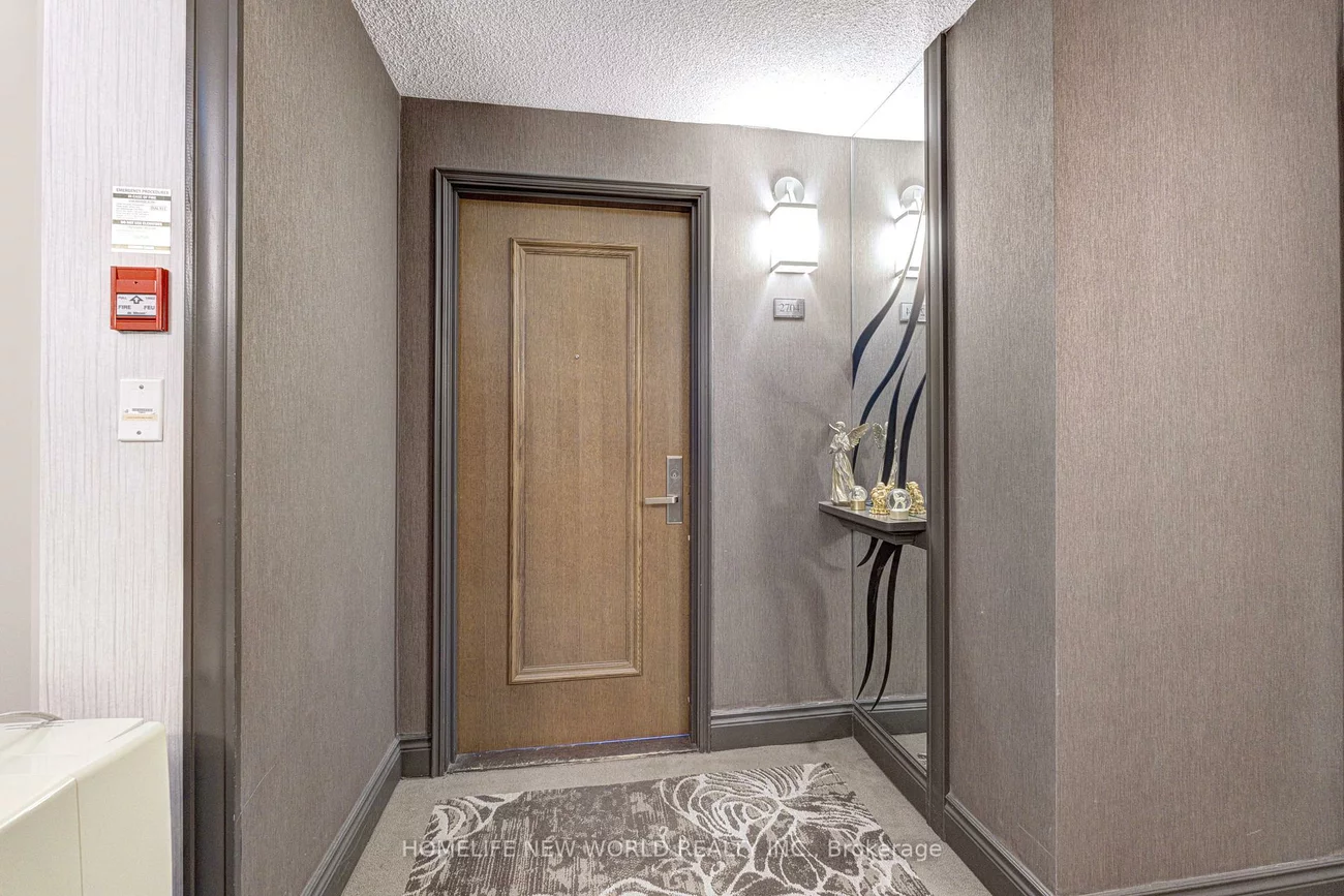 45, Kingsbridge Garden, Hurontario, Mississauga