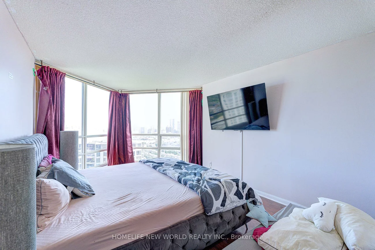 45, Kingsbridge Garden, Hurontario, Mississauga
