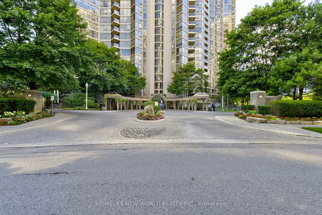 45, Kingsbridge Garden, Hurontario, Mississauga