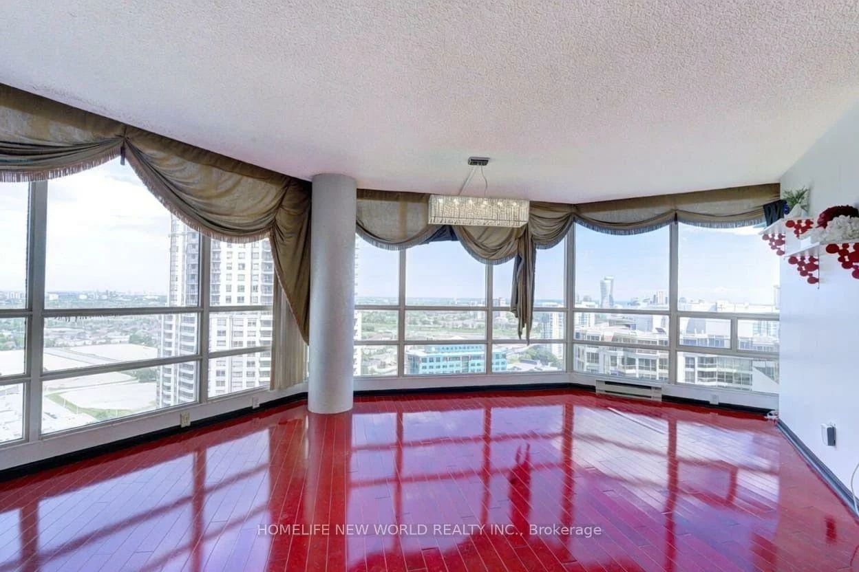 45, Kingsbridge Garden, Hurontario, Mississauga