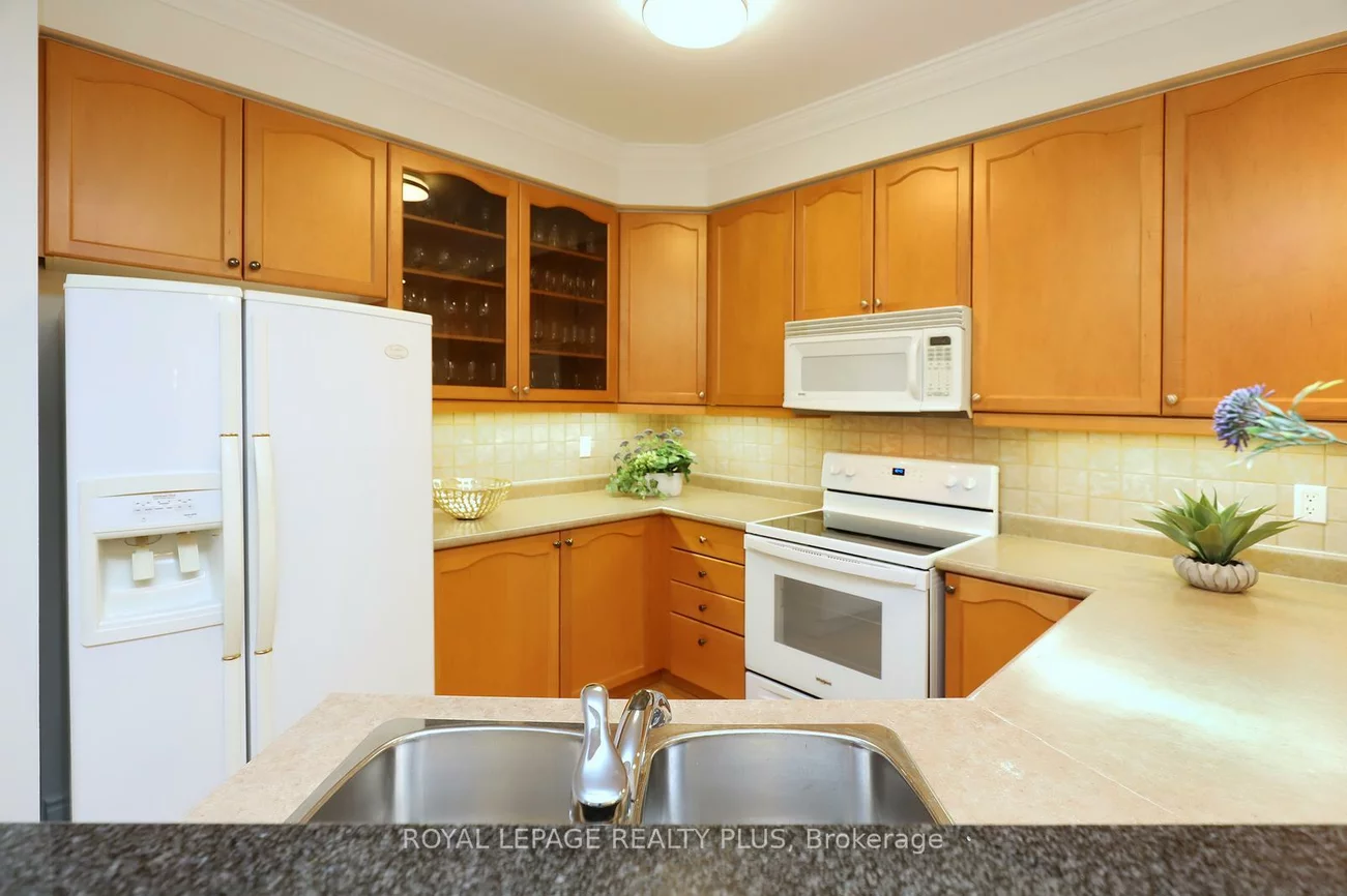 3351, Cawthra, Applewood, Mississauga