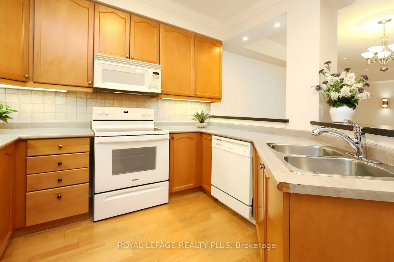 3351, Cawthra, Applewood, Mississauga