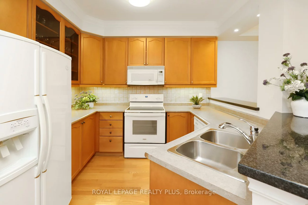 3351, Cawthra, Applewood, Mississauga