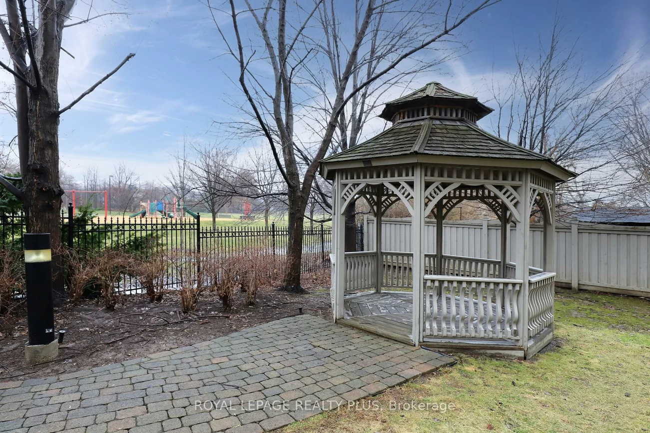 3351, Cawthra, Applewood, Mississauga