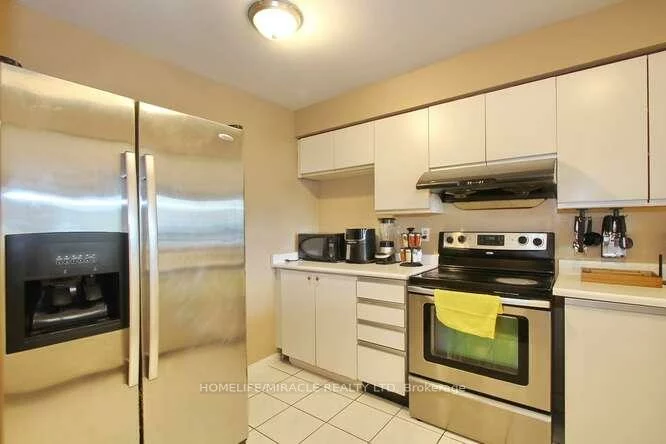 400, Webb, City Centre, Mississauga